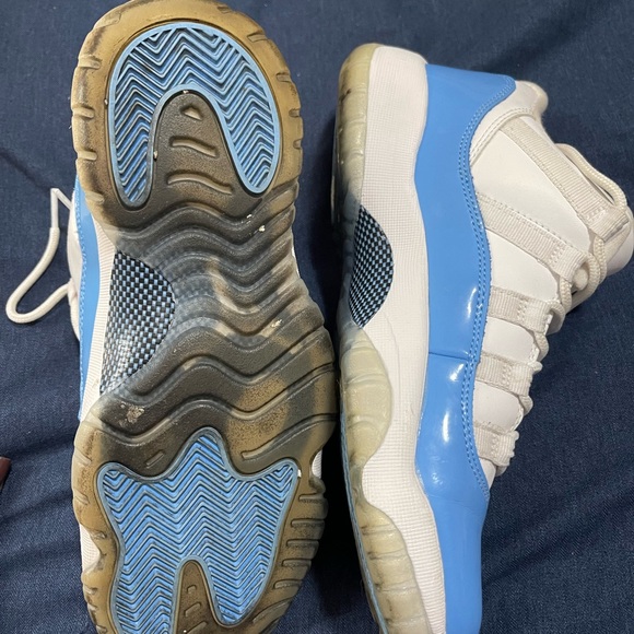 Nike Size 6.5YAir Jordan 11 XI Retro Low UNC Carolina Blue White - Picture 6 of 8